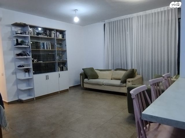 דירה, יצחק אבינו 1, אחיסמך, לוד