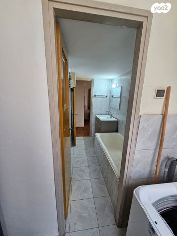 דירה, דרך יד לבנים 11, נווה פז, חיפה