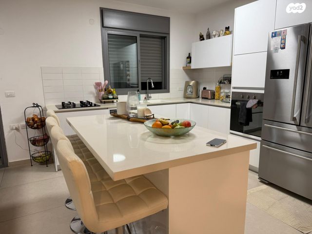 דירה, אהבת אדם 79, שרונה, כפר יונה