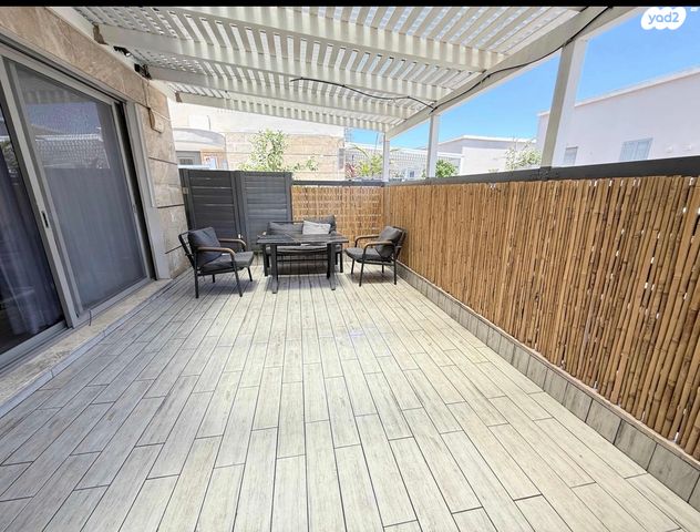 דו משפחתי, בית"ר 9, גבעת הרקפות, גבעת תל חי, קרית אתא