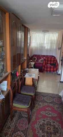 דירה, חצור 4, רמת הנשיא, בת ים