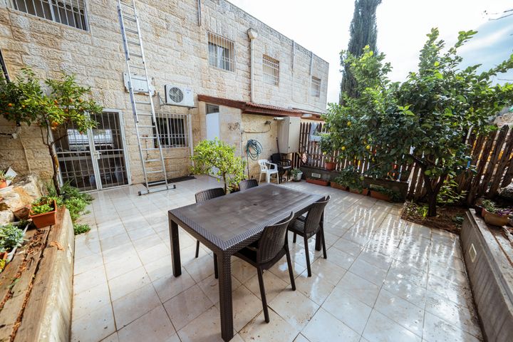 בית פרטי/ קוטג', משה רחמילביץ' 48, פסגת זאב, ירושלים