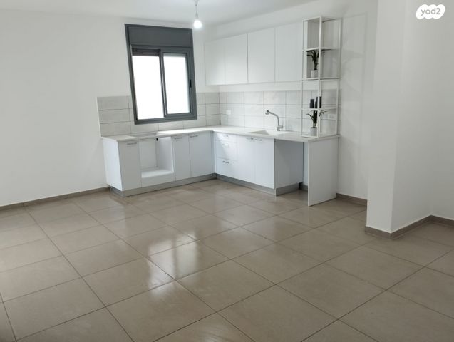 דירת גן, חיים ויצמן 18, מורשת, מודיעין מכבים רעות