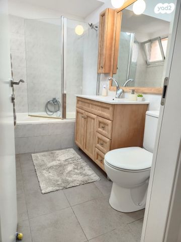 דירה, שמעון בן צבי 19, שטח 9, גבעתיים