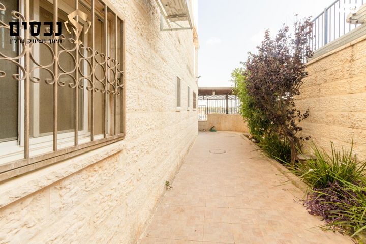 רבן יוחנן בן זכאי 74