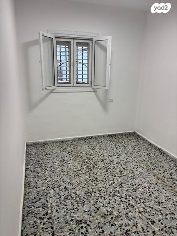 דירת גן, הל"ה 7, עמידר, אור יהודה