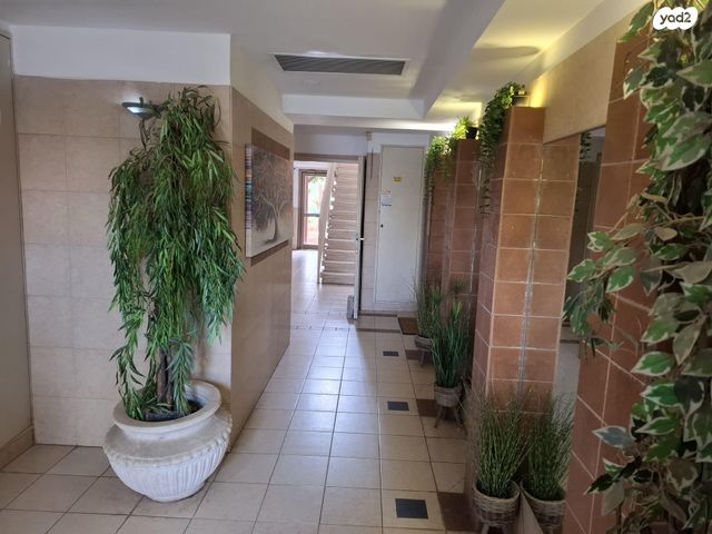 דירה, שדרות בן גוריון 17, נווה סביון, אור יהודה