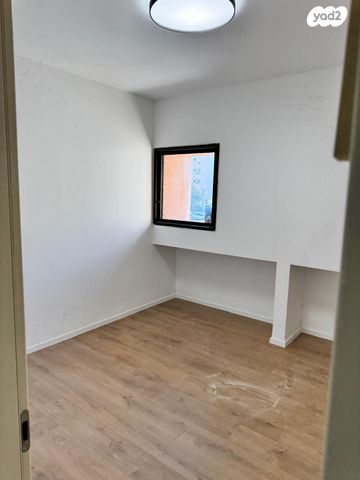 דירה, לסקוב 15, בן גוריון, חולון