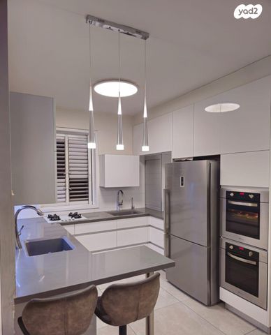 דירה, טרומפלדור 57, המרכז השקט / מרכז העיר, פתח תקווה