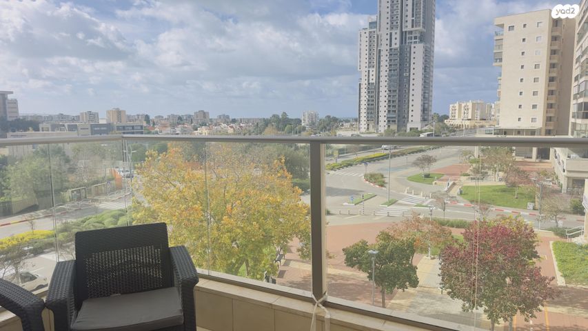 דירה, עוזי חיטמן 7, הכרם ב, עכו