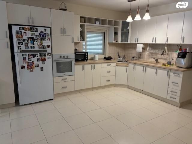 דירת גן, אנצו סירני 21, גבעת הרמבם, גבעתיים