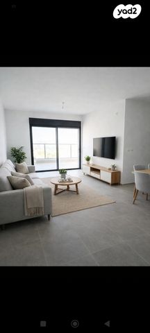 דירה, אורן 11, בת חפר, בת חפר