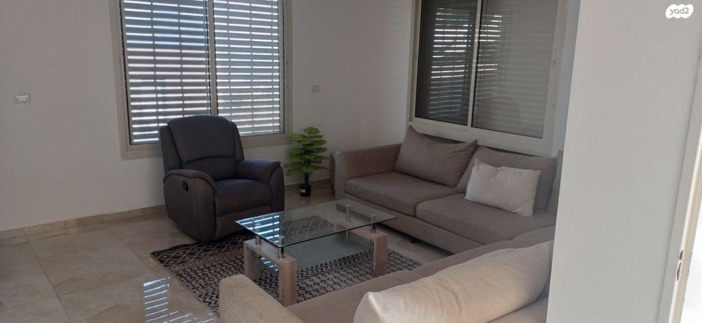 שדרות אבא חושי 1