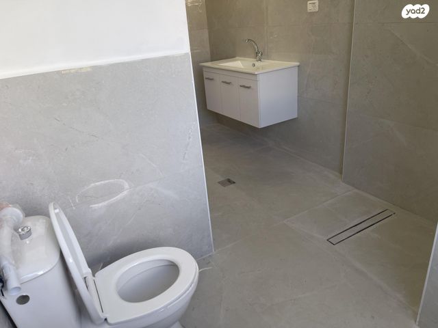 דרך השלום 27