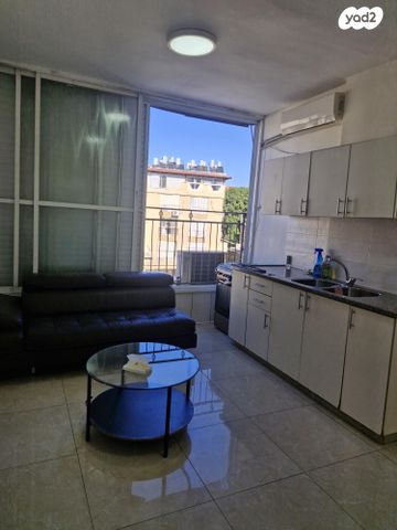 דרך זאב ז'בוטינסקי 152