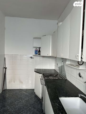 דירה, יאנוש קורצ'אק 4, לב העיר, בת ים