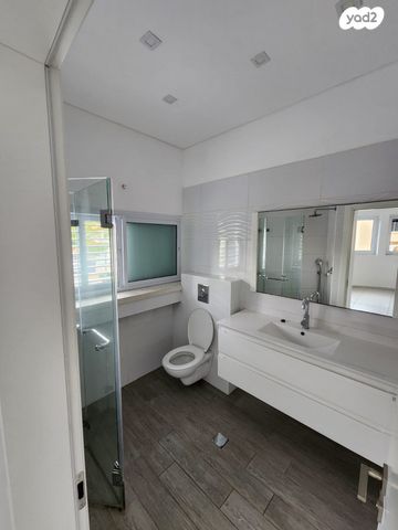 דו משפחתי, הלווייתן 18, נווה ים, ראשון לציון