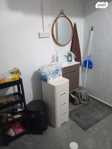 דירת גן, אמץ 11, צפון יפו, המושבה האמריקאית-גרמנית, תל אביב יפו