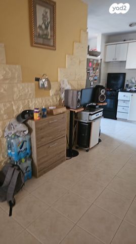 שדרות מונטיפיורי 12