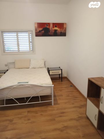 דירה, רוטשילד 10, רוטשילד עצמאות, בת ים