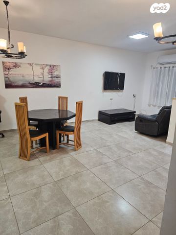 יחידת דיור, שדרות מנחם בגין 20, שכונת הורדים, קרית שמונה