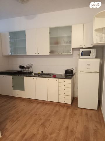 דירה, רוטשילד 10, רוטשילד עצמאות, בת ים