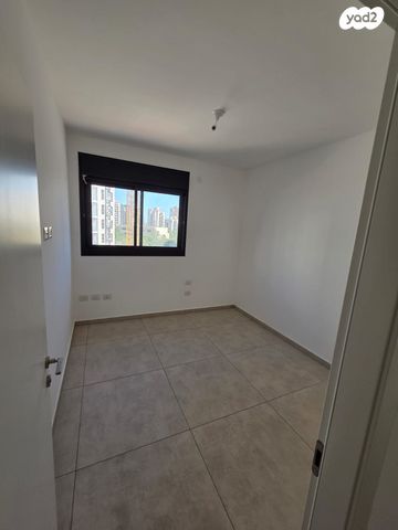 דירה, יצחק שמיר 17, רמת הדר, גבעת שמואל