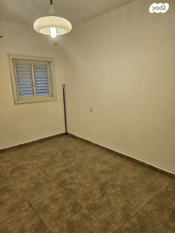 דירה, שדרות ירושלים 28, רסקו א', חולון