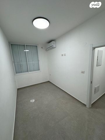 דירה, בר יהודה 4, דרום מערב ותיק, בת ים