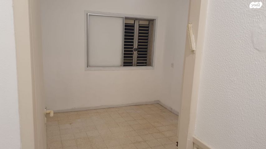 דירה, דוד אלעזר 15, שיכון ג, טבריה