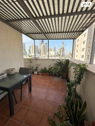 גג/ פנטהאוז, התע"ש 9, הל"ה, גבעתיים