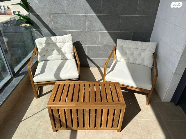 דירה, לוטם 19, הפרחים, חריש