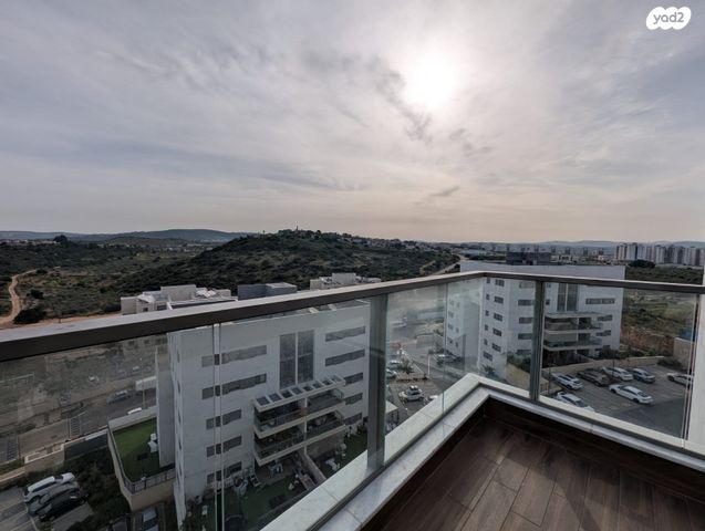 דירה, ברקת 25, אבני חן, חריש