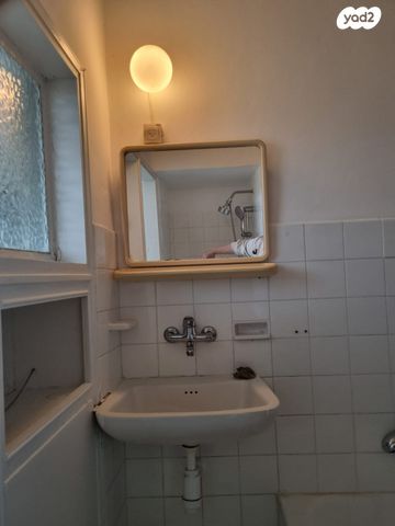 דירה, אחים קיבוביץ' 16, ב' / צפון מערב העיר, רחובות