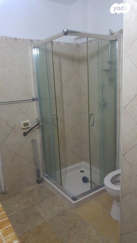 דירת גן, השר בכור שטרית 11, קרית נורדאו, נתניה