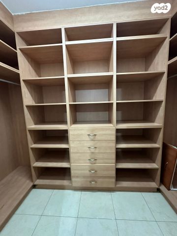 יחידת דיור, יאנוש קורצ'אק 16, גבעתי, רחובות