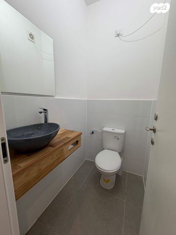 דירה, אלה 21, בת חפר, בת חפר