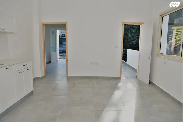 דירה, בר גיורא 45, הדר עליון, חיפה