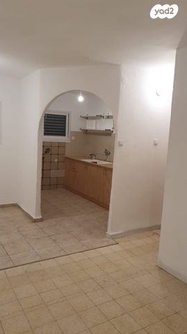 דירה, דוד אלעזר 15, שיכון ג, טבריה