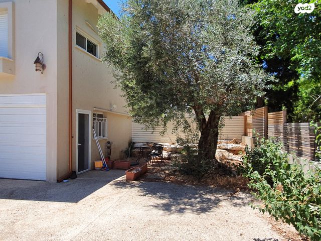 יחידת דיור, עגור 17, הציפורים, קיסריה