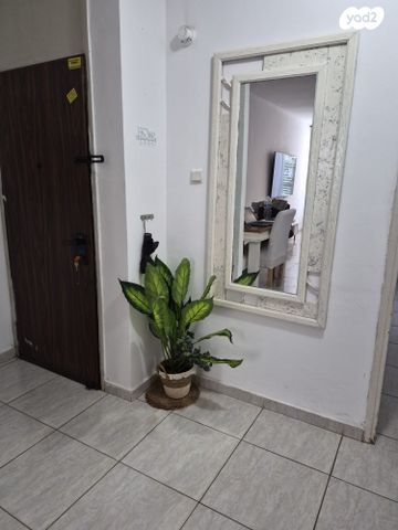 דירה, שבטי ישראל 12, מרכז העיר, סביניה, הוותיקה, קרית ביאליק