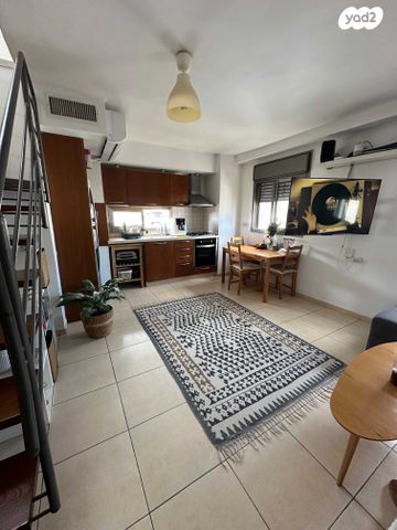 גג/ פנטהאוז, התע"ש 9, הל"ה, גבעתיים