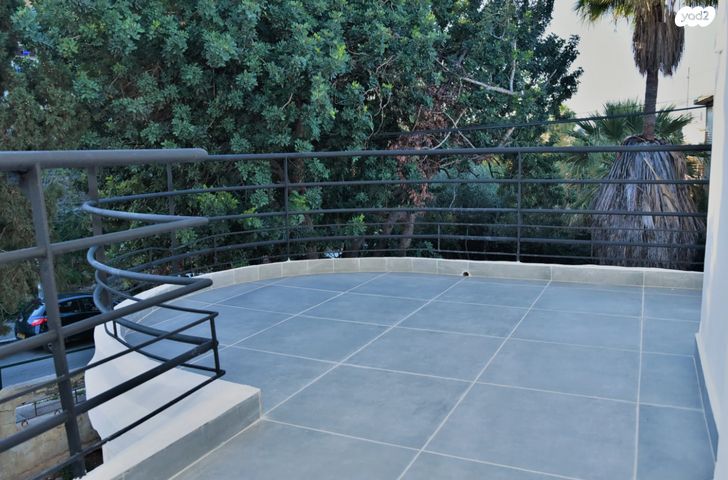 דירה, בר גיורא 45, הדר עליון, חיפה