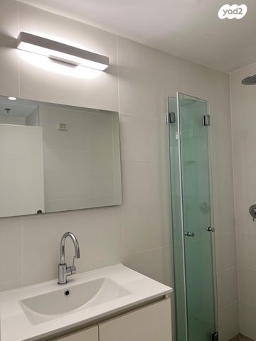 דירה, תוצרת הארץ 5, נחלת יצחק, תל אביב יפו