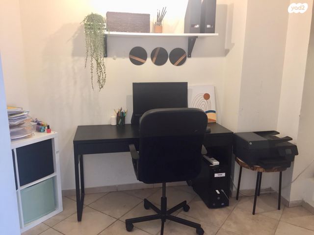 דירה, הפרחים 13, קרית הפרחים - 2005, רעננה