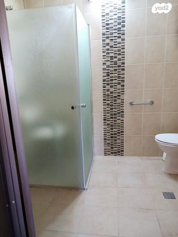 דירה, המכבים 11, מרכז העיר, קרית שמונה