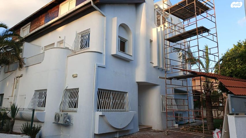 בית פרטי/ קוטג', האיכרים 41, גני אזור, אזור