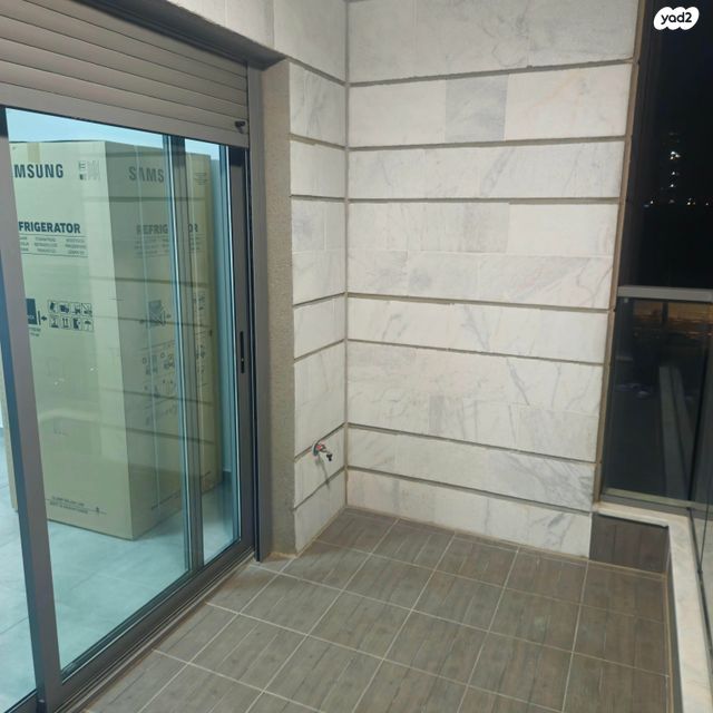 דירה, לאה גולדברג 8, חתני פרס ישראל, באר יעקב