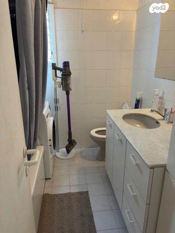 דירה, רחל 6, גבעת הרמבם, גבעתיים