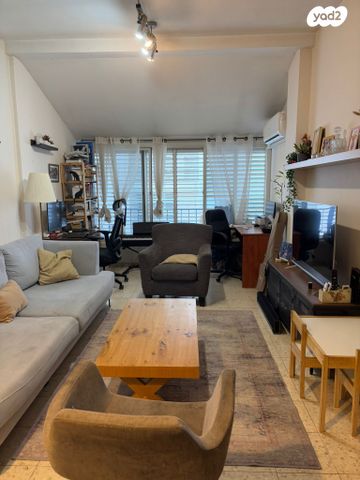 דירה, רחל 6, גבעת הרמבם, גבעתיים